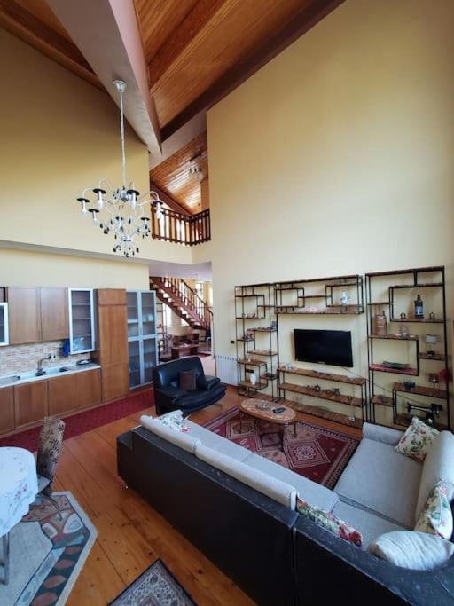 Private Hillside Villa Near Teg Full Privacy Tirana Exterior photo